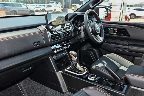 2025 Mitsubishi Triton GSR MV 4X4