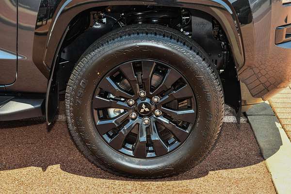 2025 Mitsubishi Triton GSR MV 4X4