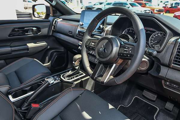 2025 Mitsubishi Triton GSR MV 4X4