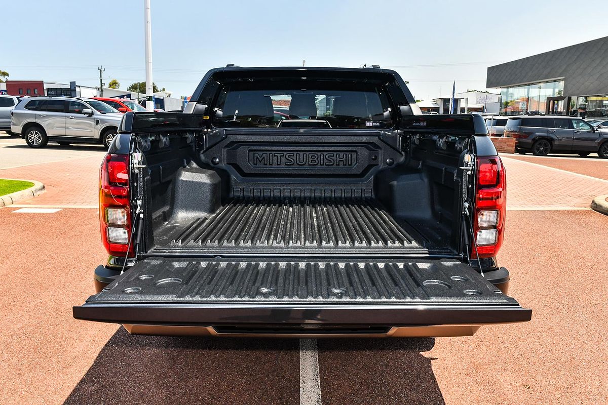 2025 Mitsubishi Triton GSR MV 4X4