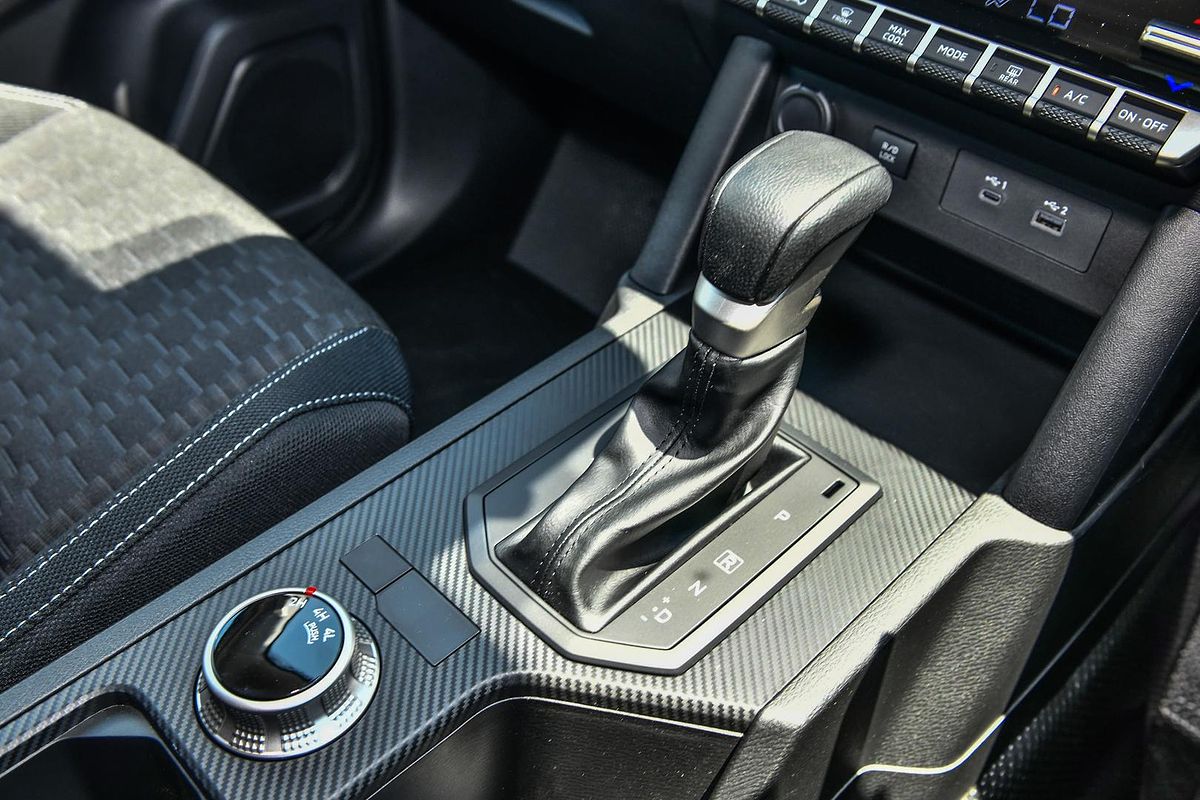 2025 Mitsubishi Triton GLX+ MV 4X4