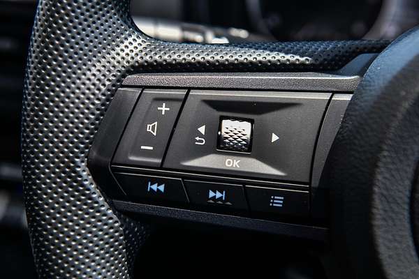 2025 Mitsubishi Triton GLX+ MV 4X4