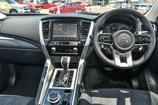 2025 Mitsubishi Pajero Sport GLX QG