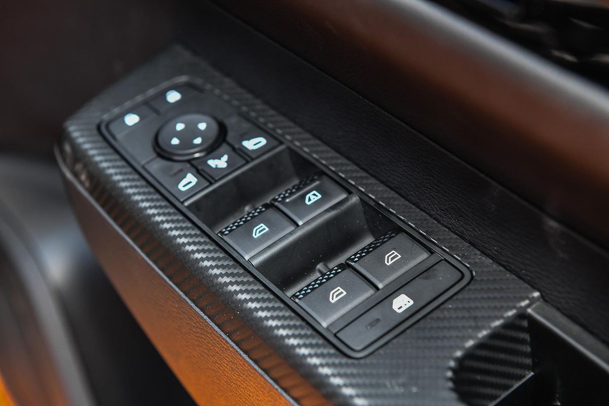 2025 Mitsubishi Triton GSR MV 4X4