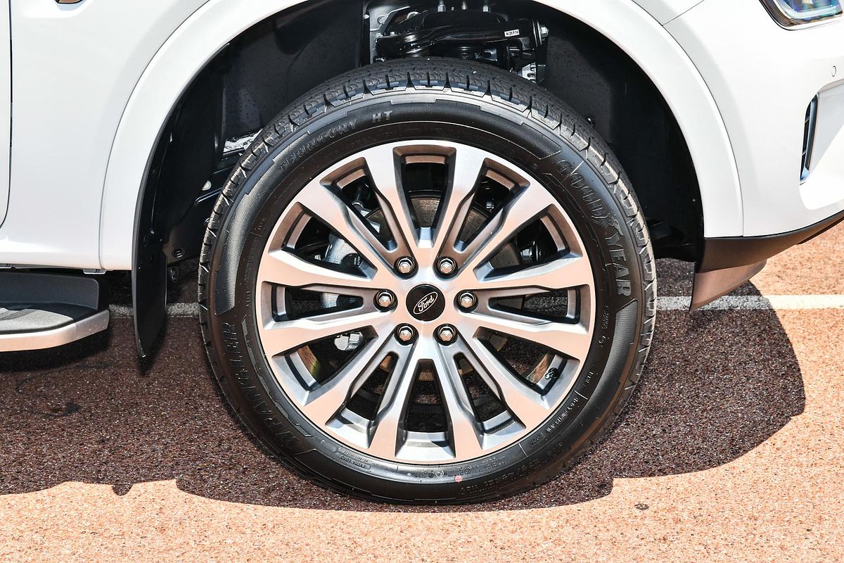 2025 Ford Everest Platinum 3.0L