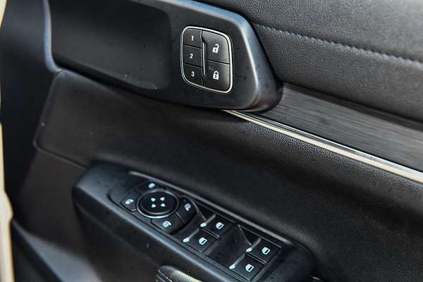 2025 Ford Everest Sport 2.0L