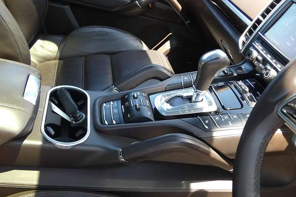 2015 Porsche Cayenne S 92A