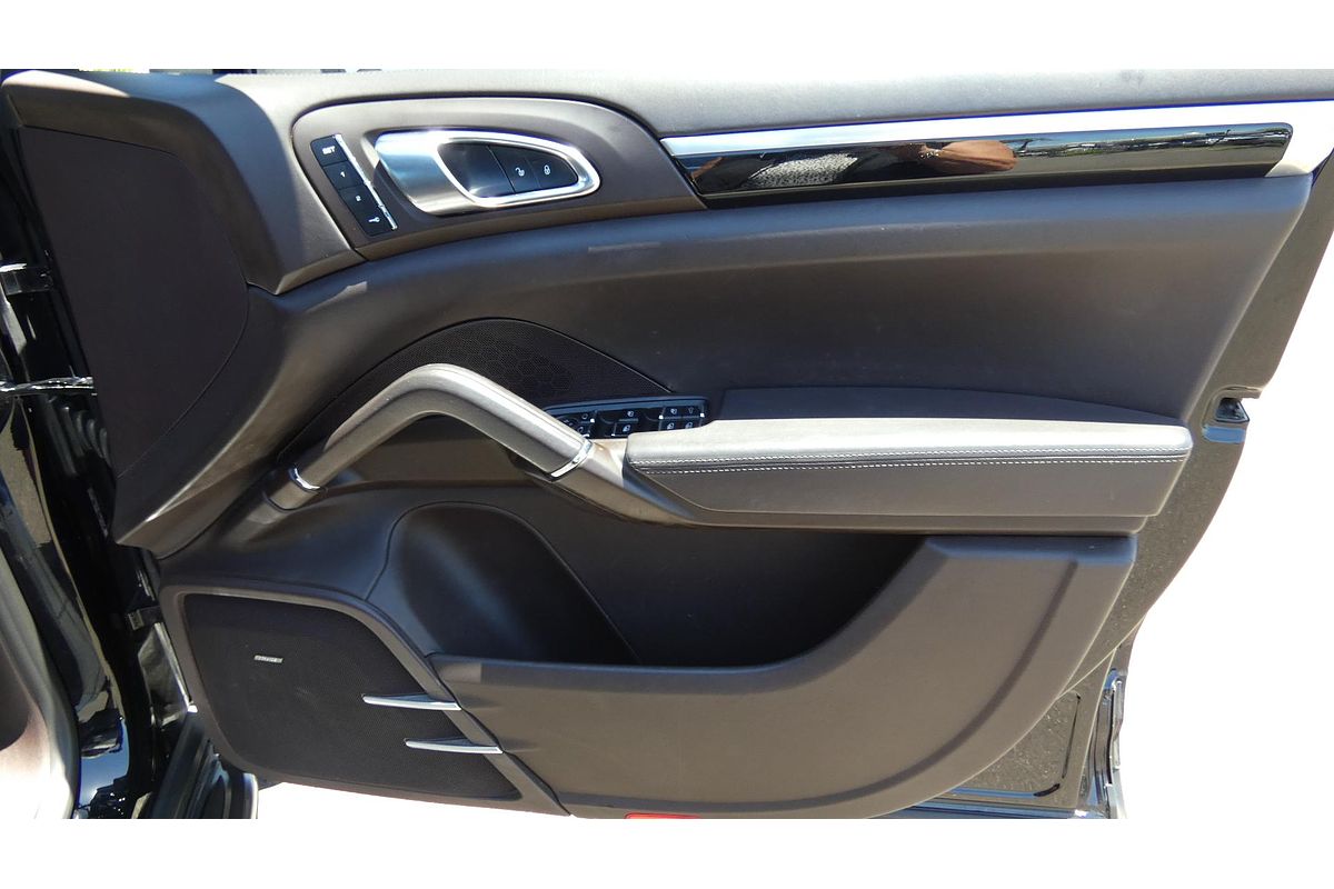 2015 Porsche Cayenne S 92A