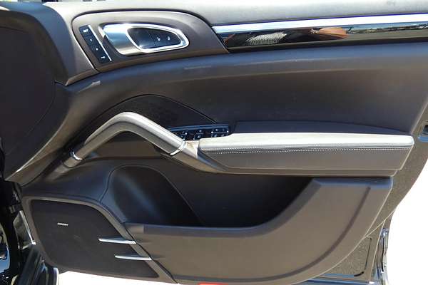 2015 Porsche Cayenne S 92A