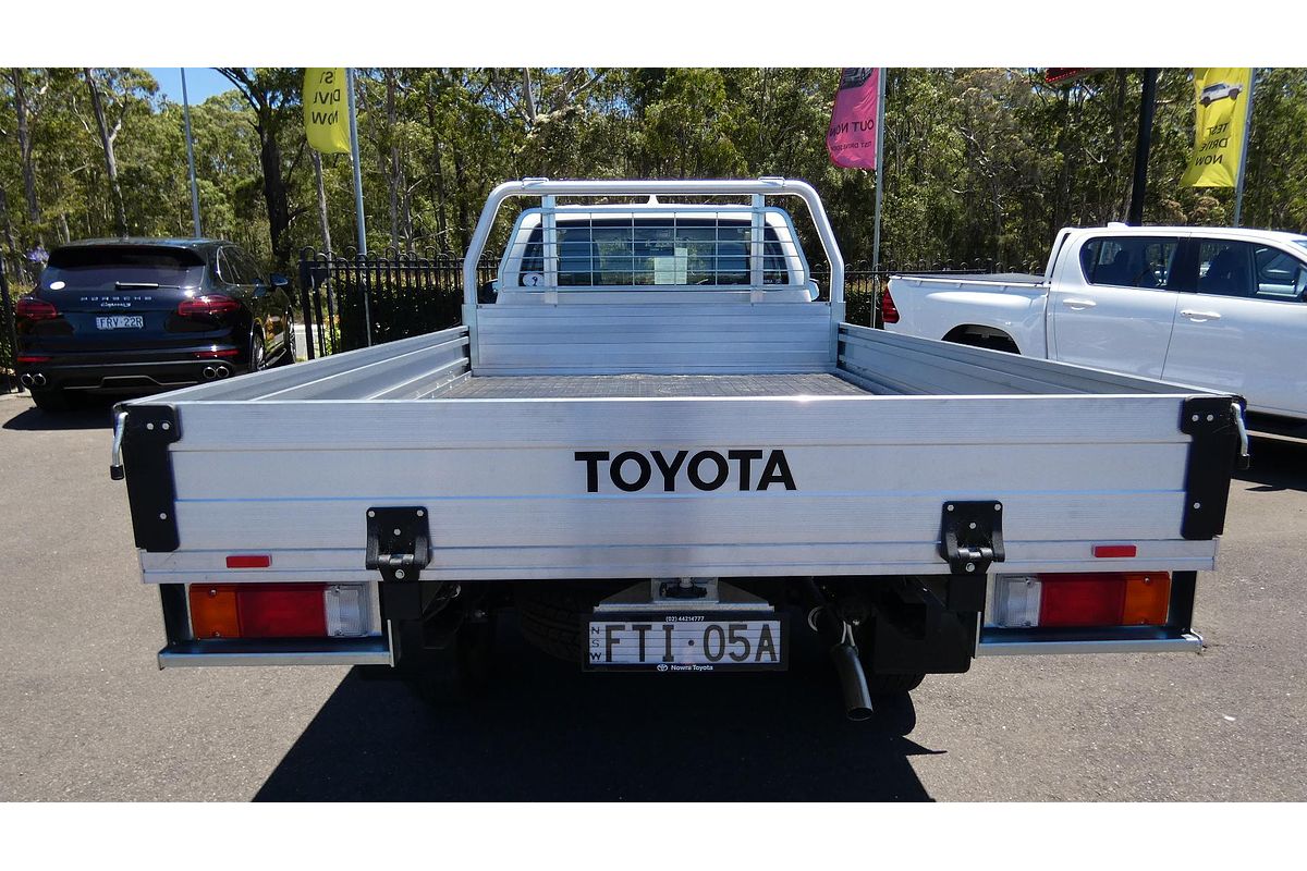 2025 Toyota Hilux SR GUN126R 4X4
