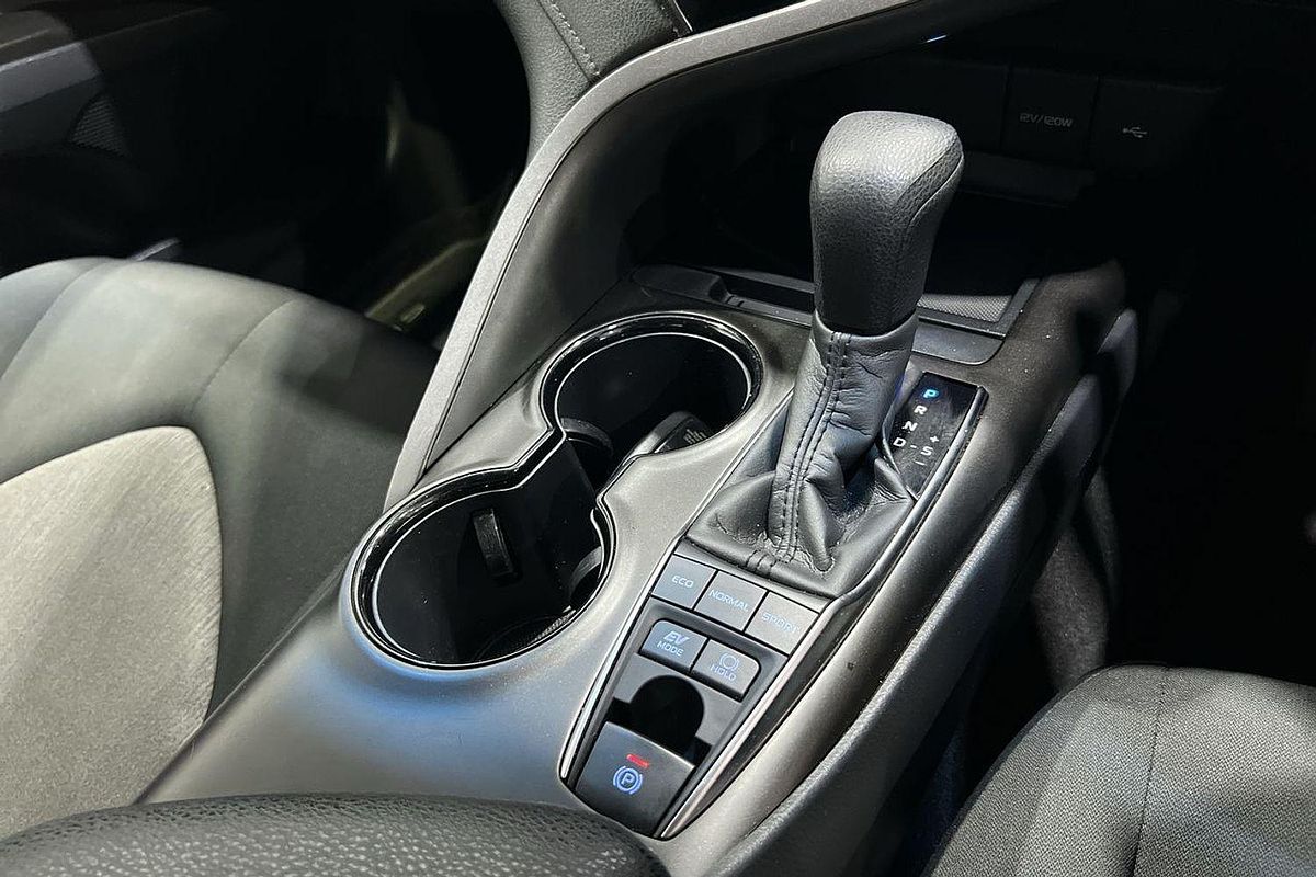 2024 Toyota Camry Ascent AXVH70R