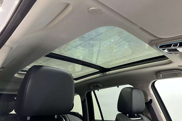 2025 GWM Tank 500 Ultra Hi4-T PHEV P03