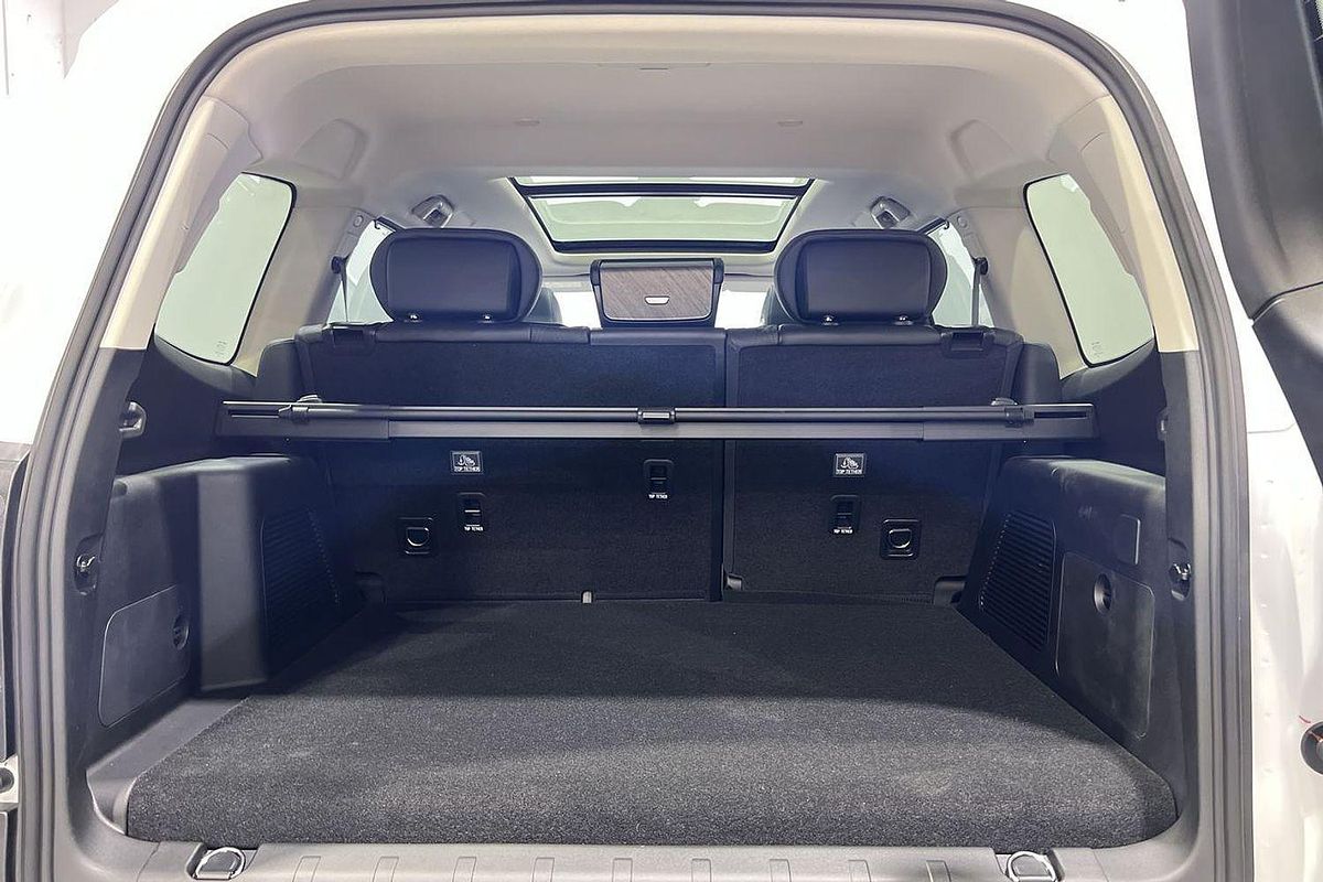 2025 GWM Tank 500 Ultra Hi4-T PHEV P03