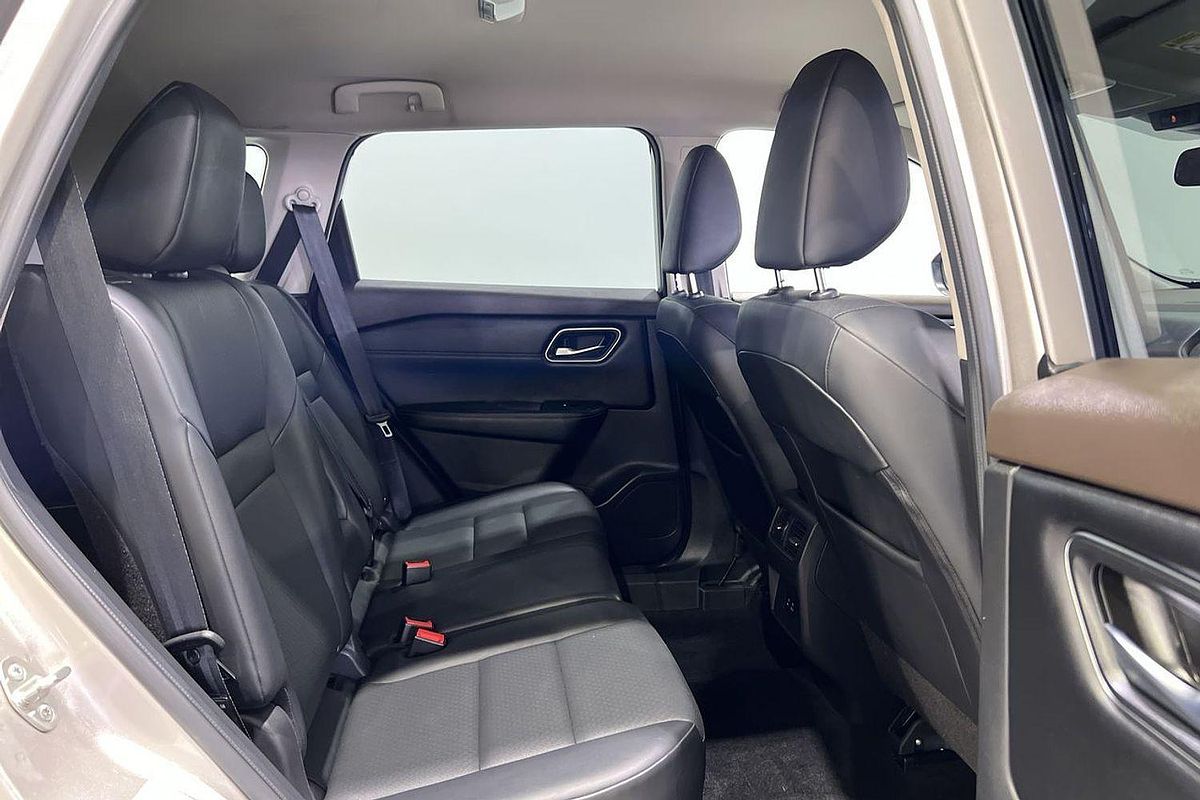 2023 Nissan X-TRAIL ST-L T33