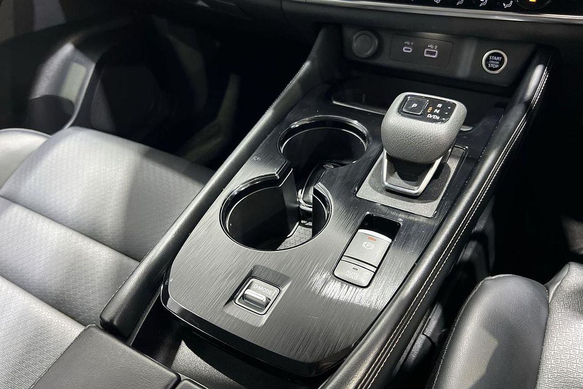 2023 Nissan X-TRAIL ST-L T33