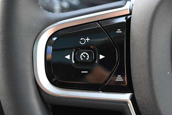 2024 Volvo V60 Cross Country Ultimate B5 Bright