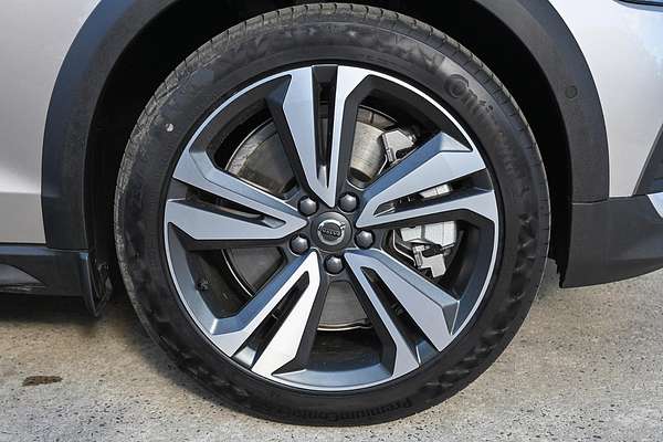 2024 Volvo V60 Cross Country Ultimate B5 Bright
