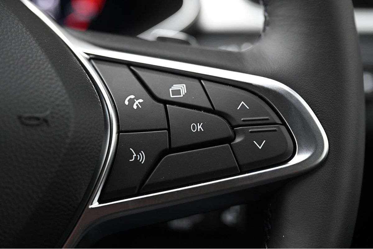 2023 Renault Captur Intens XJB