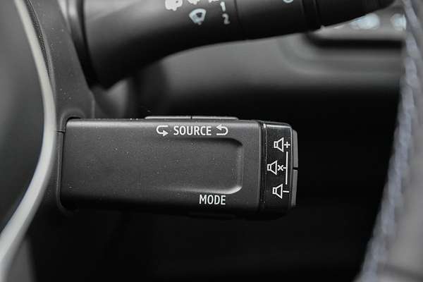 2023 Renault Captur Intens XJB