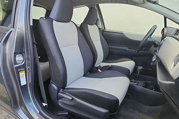 2013 Toyota Yaris L