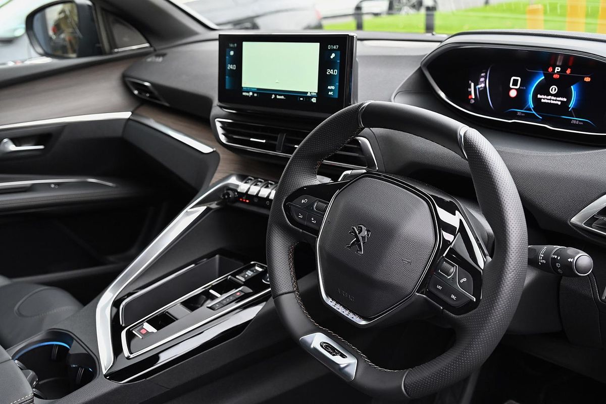 2023 Peugeot 5008 GT Sport P87