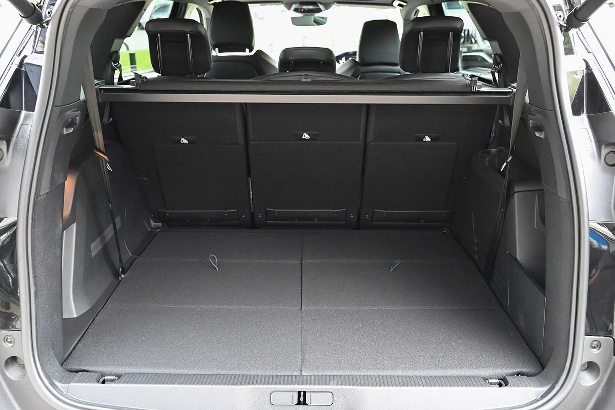 2023 Peugeot 5008 GT Sport P87