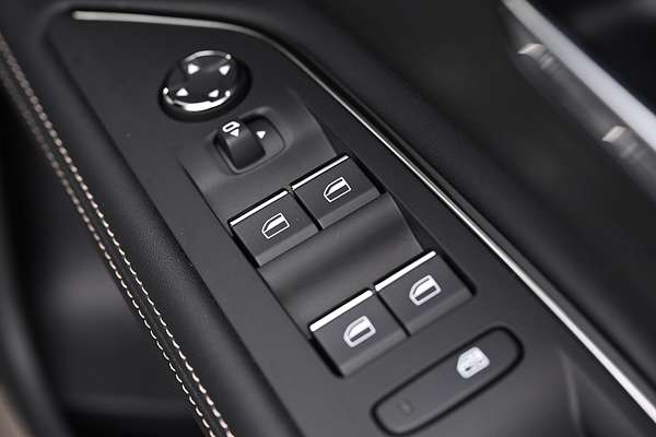 2023 Peugeot 5008 GT Sport P87