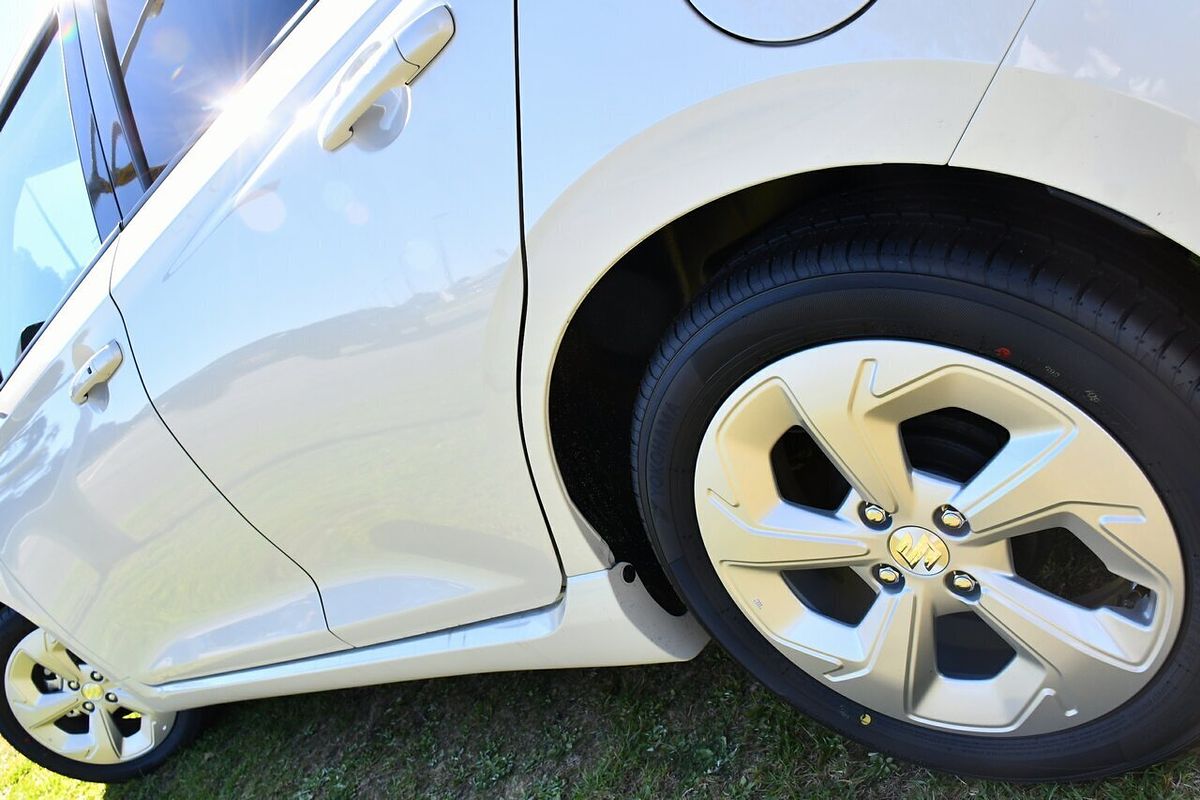 2024 Suzuki Swift Hybrid Plus UZ