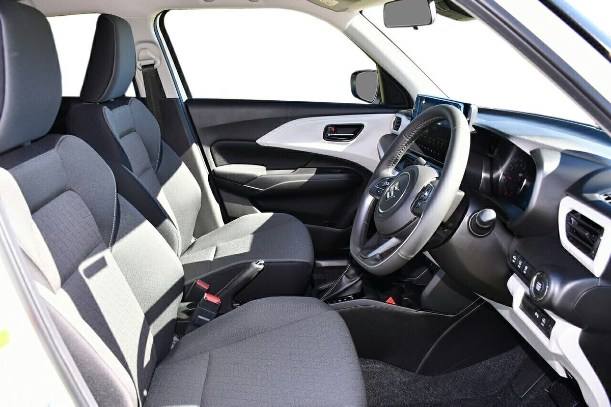 2024 Suzuki Swift Hybrid Plus UZ