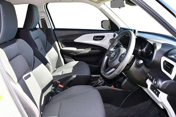 2024 Suzuki Swift Hybrid Plus UZ