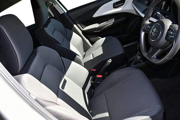 2024 Suzuki Swift Hybrid Plus UZ