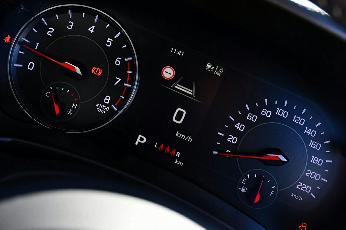 2024 Suzuki Swift Hybrid Plus UZ