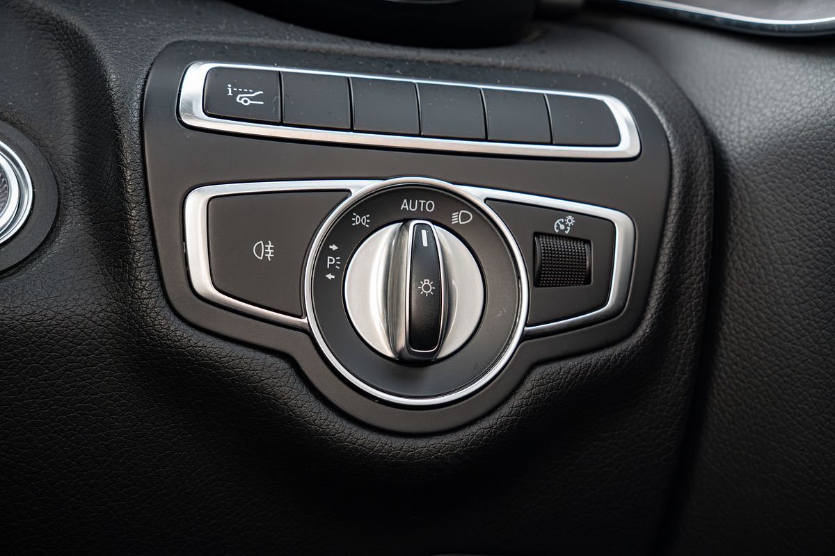 2020 Mercedes-Benz C-Class C200 W205