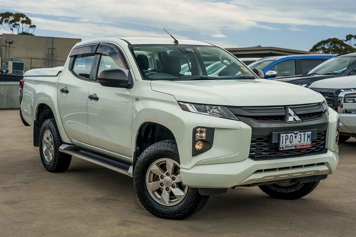 2019 Mitsubishi Triton GLX+ MR 4X4