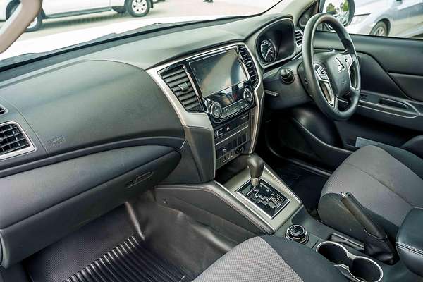 2019 Mitsubishi Triton GLX+ MR 4X4