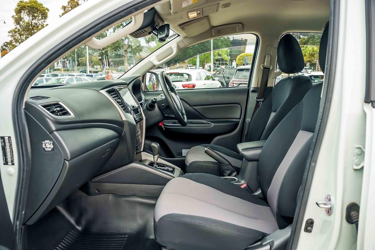 2019 Mitsubishi Triton GLX+ MR 4X4