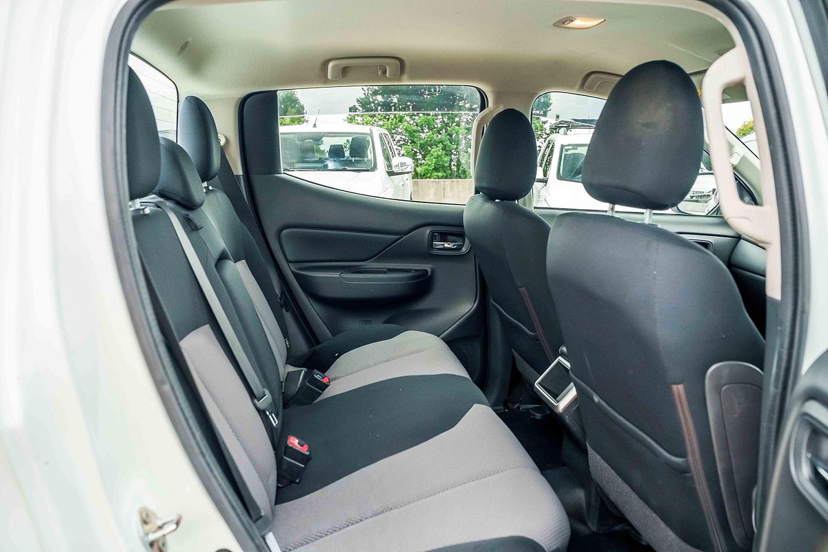 2019 Mitsubishi Triton GLX+ MR 4X4