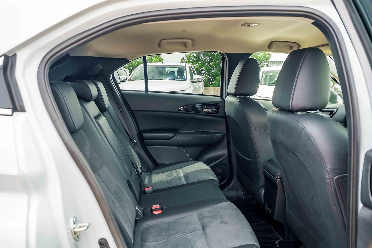 2025 Mitsubishi Eclipse Cross PHEV Aspire YB