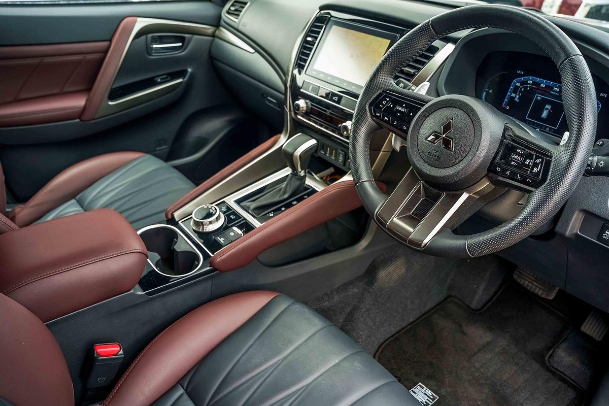 2024 Mitsubishi Pajero Sport GSR QG