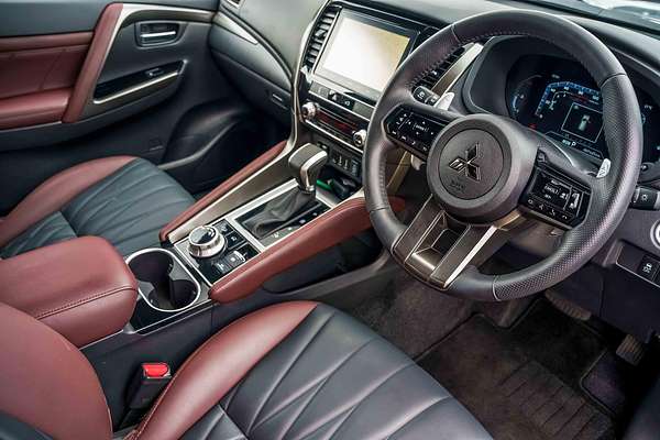 2025 Mitsubishi Pajero Sport GSR QG