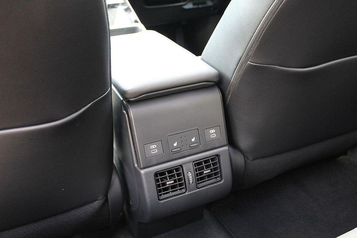 2024 Subaru Solterra AWD Touring E1-1