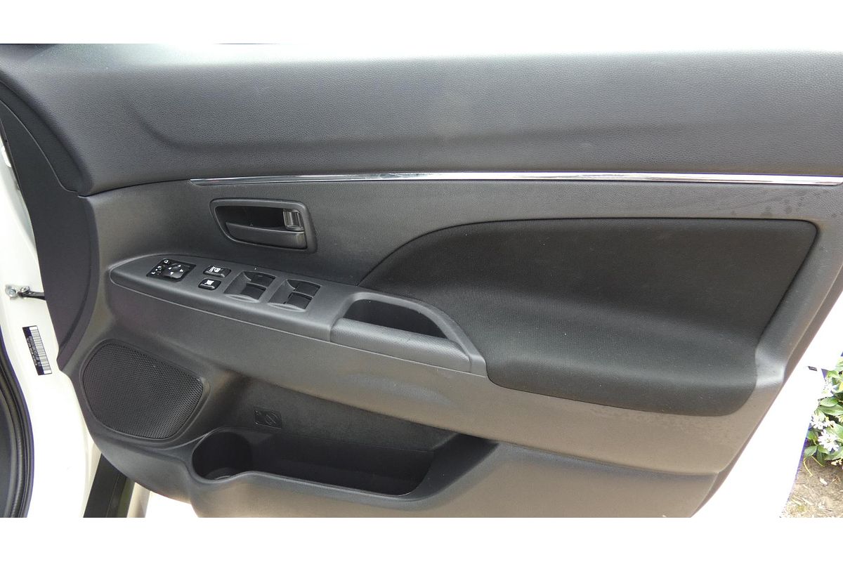 2023 Mitsubishi ASX ES XD