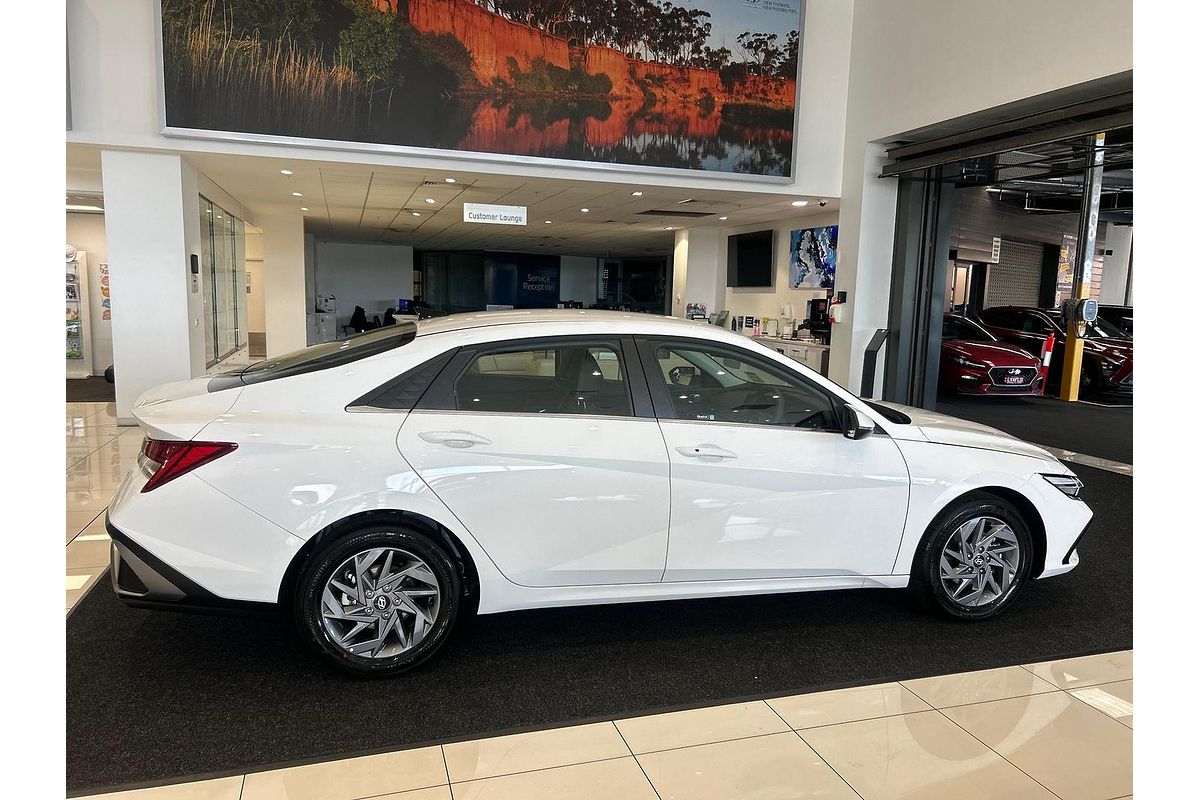 2025 Hyundai i30 Elite Hybrid CN7.V2