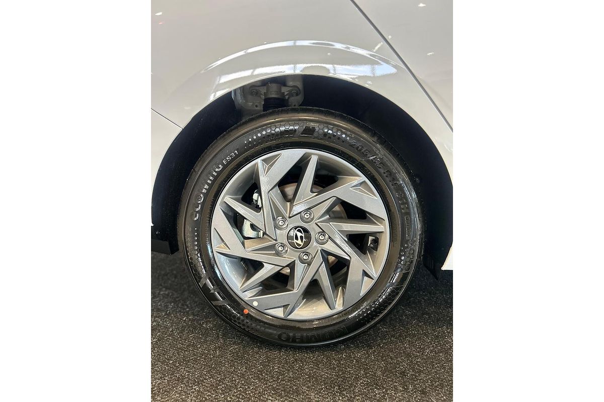 2025 Hyundai i30 Elite Hybrid CN7.V2