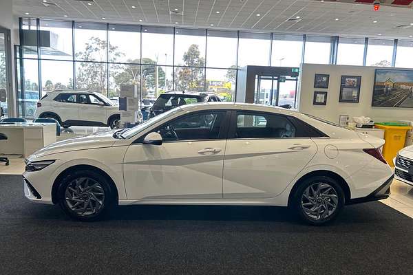 2025 Hyundai i30 Elite Hybrid CN7.V2