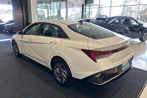 2025 Hyundai i30 Elite Hybrid CN7.V2