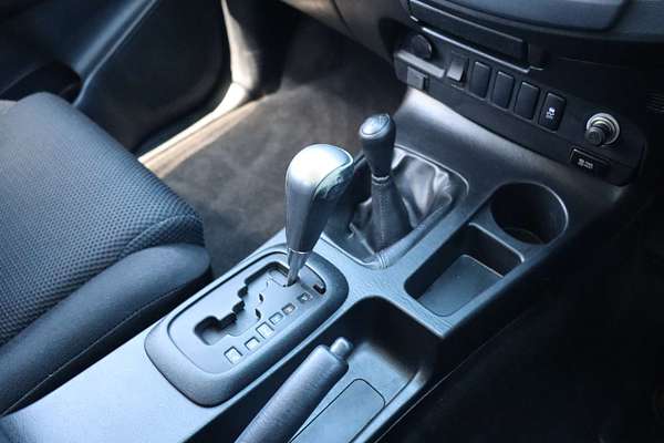 2014 Toyota Hilux SR5 KUN26R 4X4