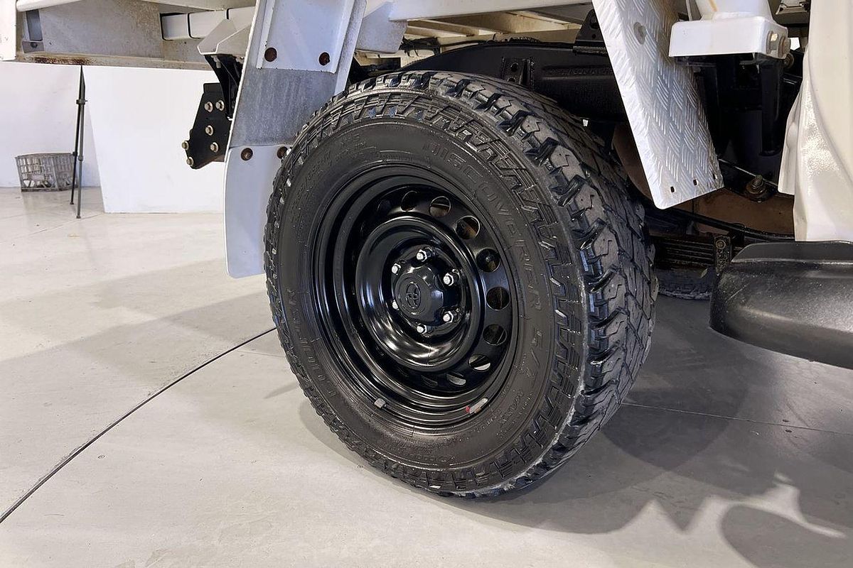 2022 Toyota Hilux SR GUN126R 4X4