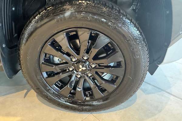 2025 Mitsubishi Triton GSR MV 4X4