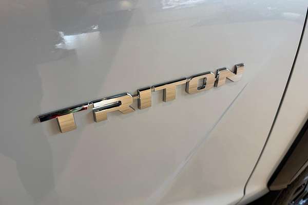 2025 Mitsubishi Triton GSR MV 4X4